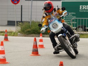 OLYMPUS DIGITAL CAMERA H.W. Peter auf BMW 800 GS