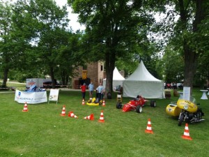 OLYMPUS DIGITAL CAMERA Fahrzeugausstellung